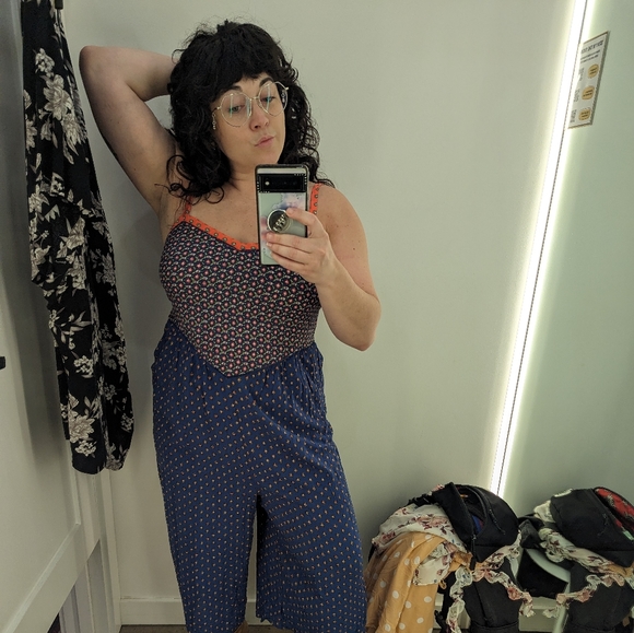 Meet your Posher, Casey - Picture 2 of 3